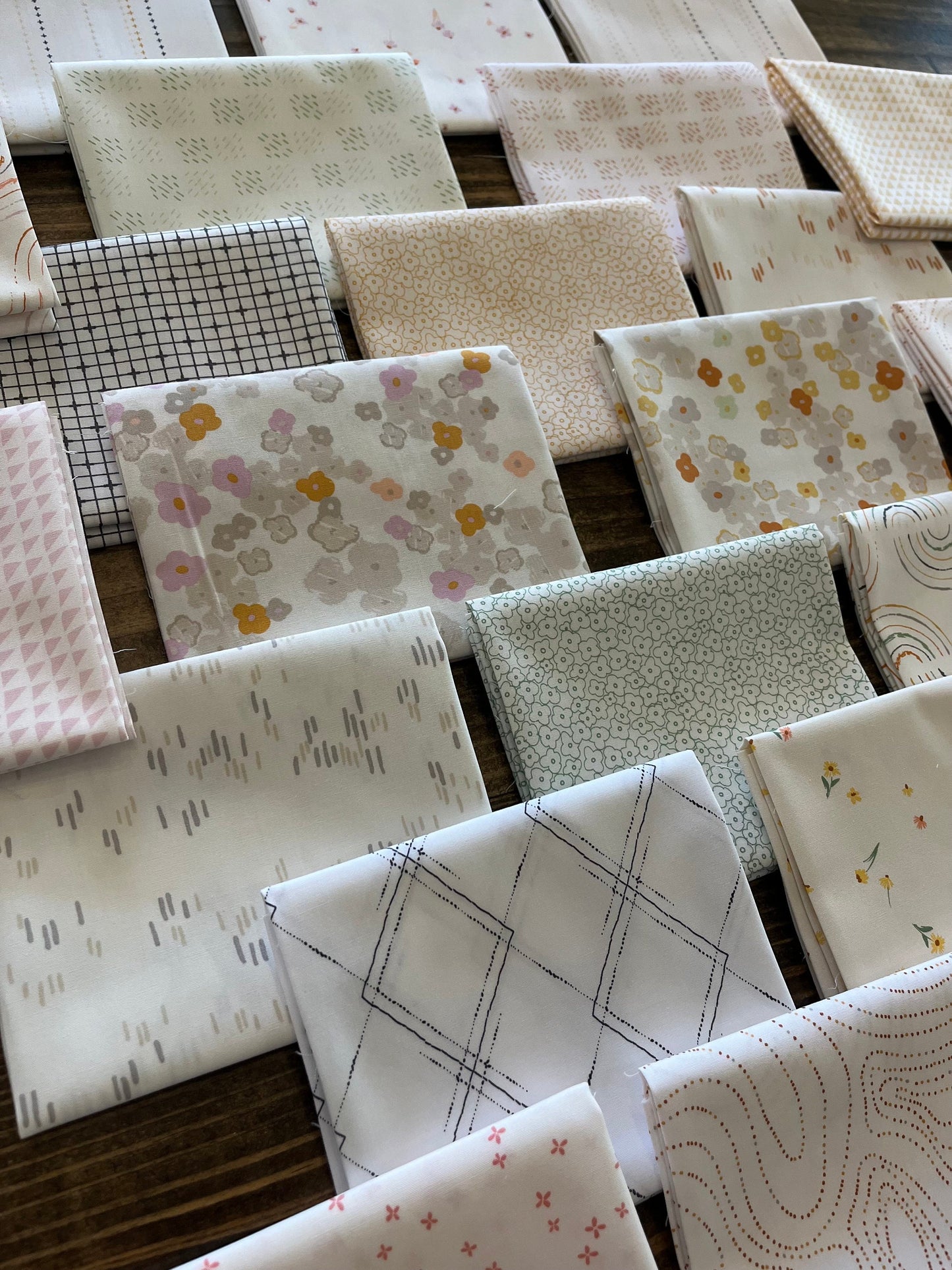 Art Gallery Fabrics, 22 fat quarters Bundle, ready to ship, sewing, quilting, mix the volume, fabric wonders.