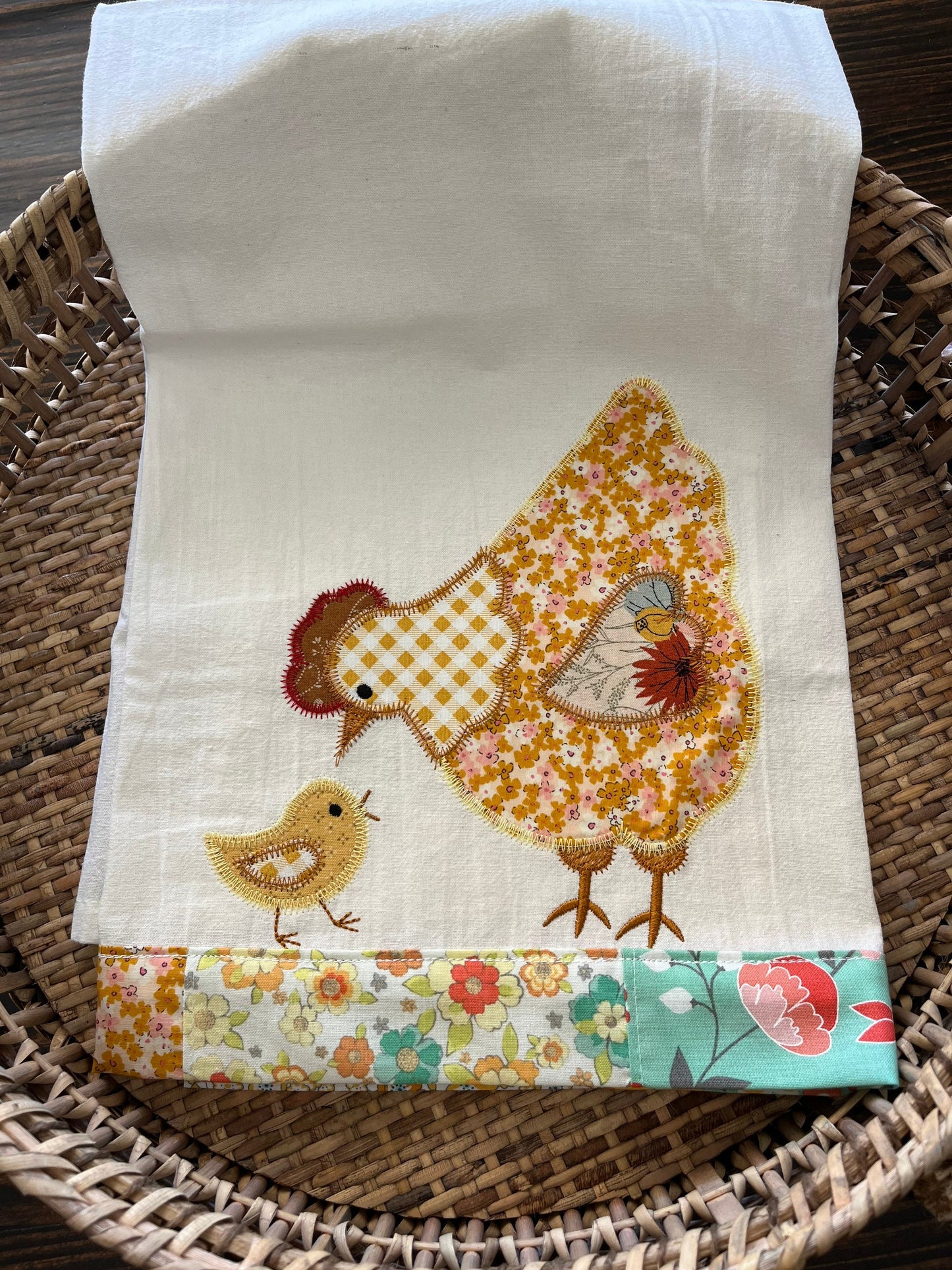 Free shipping-Ready to Ship- Handmade -tea towel-chicken-hen-chick- appliqué-gold-green-orange-Kitchen decor